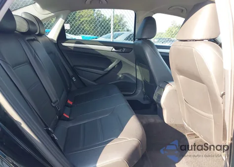 2015 Volkswagen Passat 1.8T Limited Edition from USA, damaged, VIN 1VWAS7A39FC107195